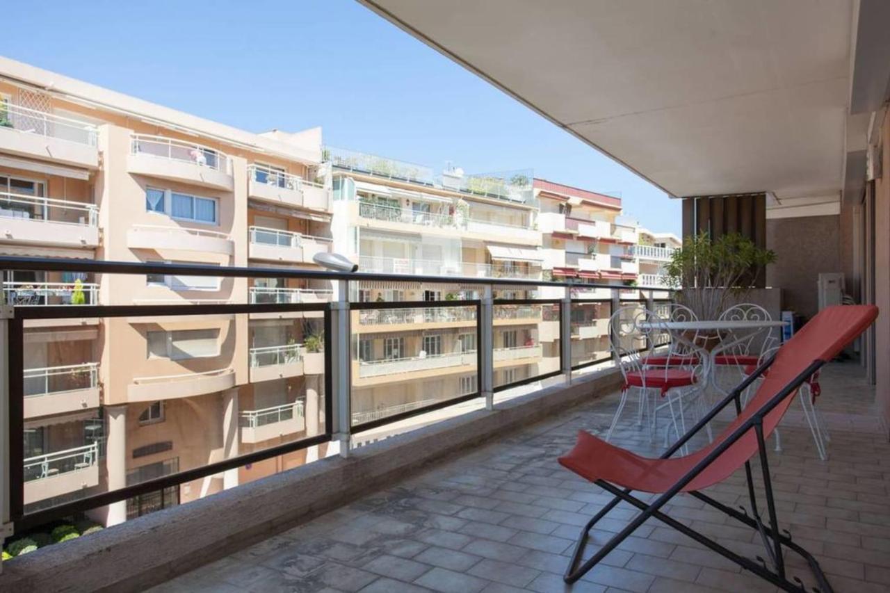 2-Bedroom 2 Min From The Beaches With A Terrace Cannes Extérieur photo